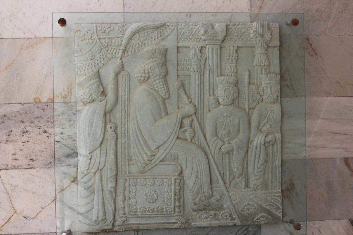 Ferdowsi Tomb Reflection 07 (IMG_3579.JPG)